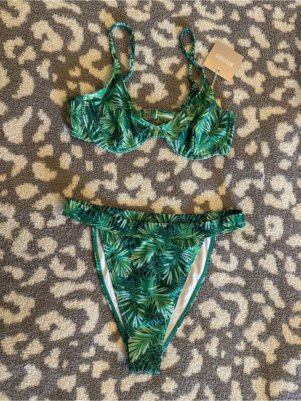 NWT! Missguided Green
Palm Print Bikini Top & Like New Palm Print Bikini Bottoms